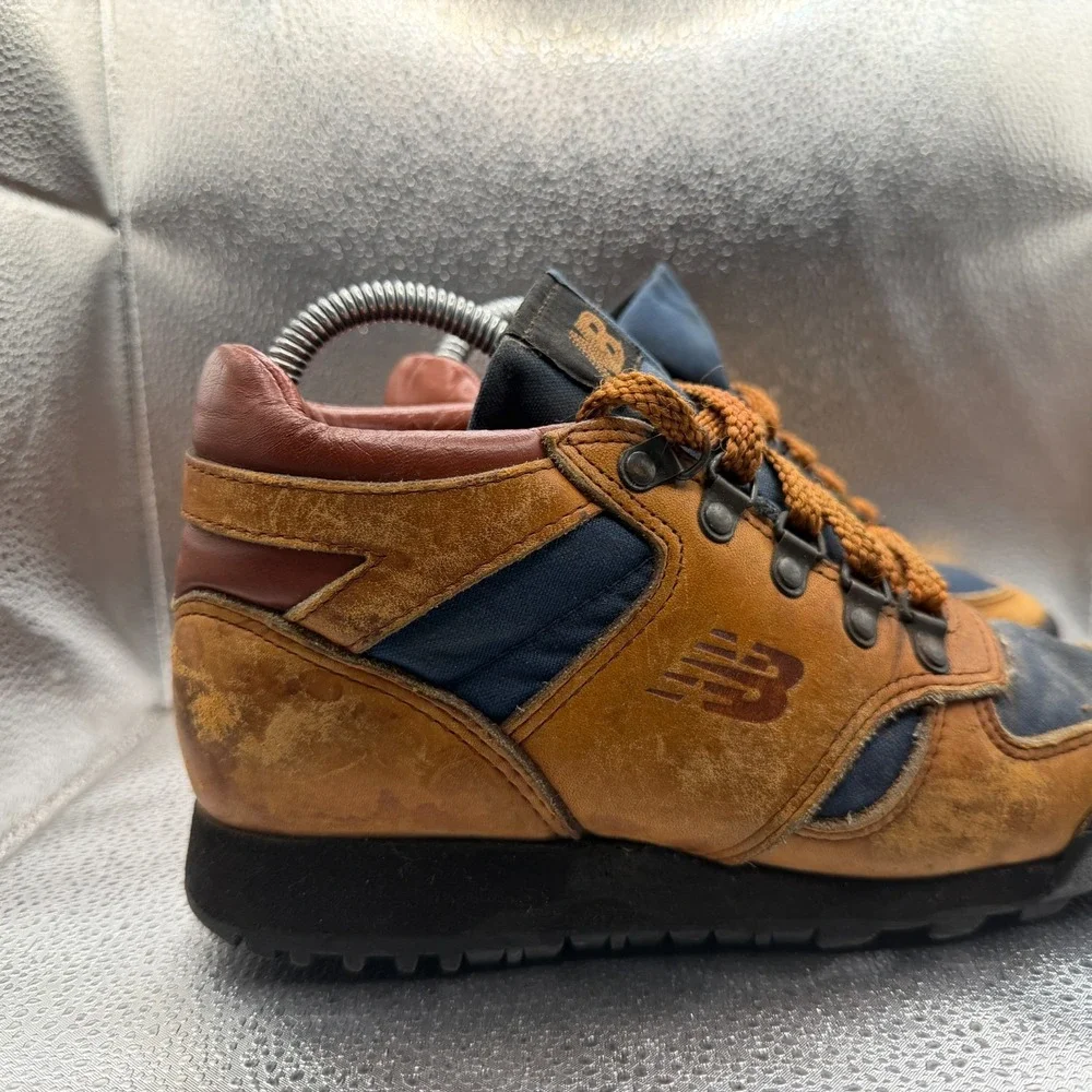 Size 6.5B New Balance Brown Blue Mens Lace-Up Suede Leather Rainier Hiking Boots